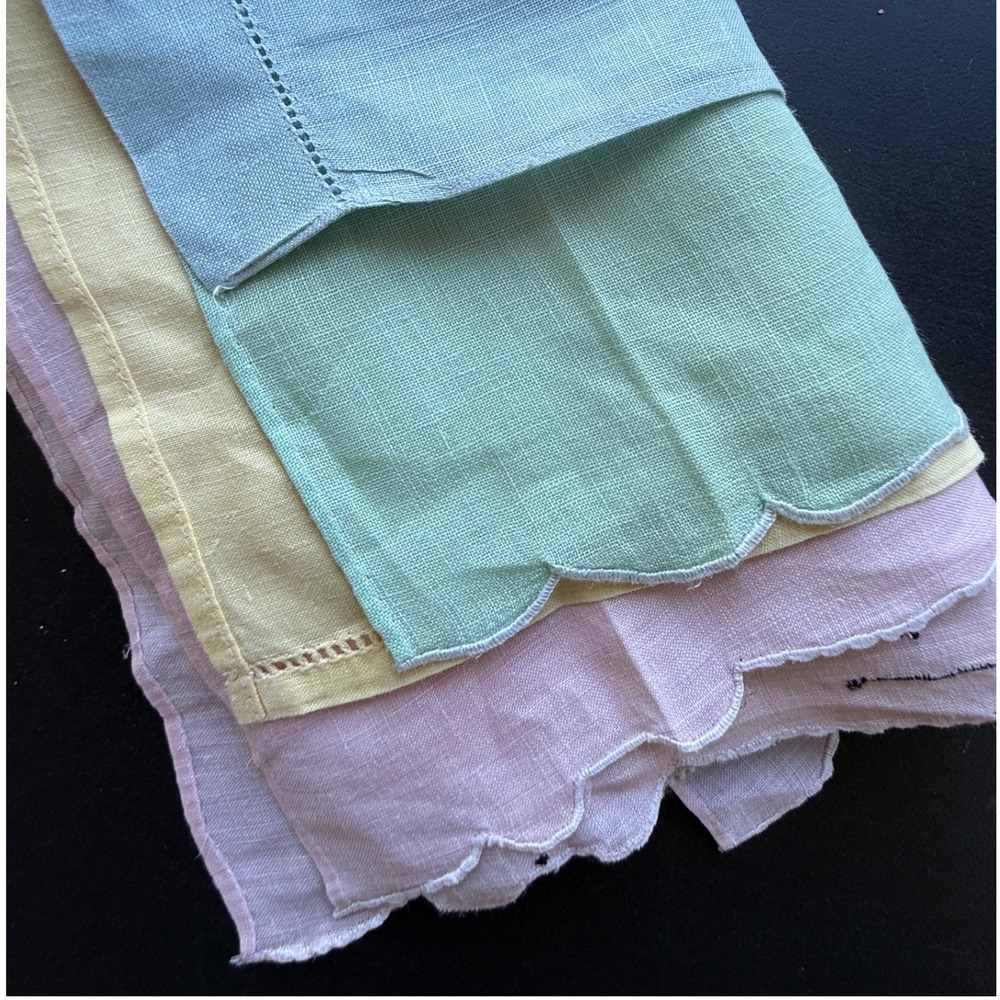 Vintage Pastel Linen Guest Towels Tea Napkins Scalloped Lace Set of 4
